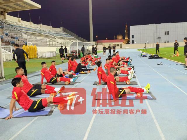 电竞世界杯2025-国足阿联酋首练蒋光太归队参训 高准翼因伤缺席